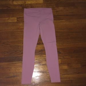 Fabletics light pink leggings 💓